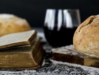 <a href="/veranstaltungen/detailansicht/event/gruendonnerstagsgottesdienst-1.html" target="_self">Gründonnerstagsgottesdienst</a>