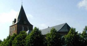 Musikalischer Gottesdienst mit der Kantorei in Garding, Pastor Ralf-Thomas Knippenberg und Kantorin Elisabeth Weisenberger
