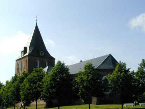 Musikalischer Gottesdienst mit der Kantorei in Garding, Pastor Ralf-Thomas Knippenberg und Kantorin Elisabeth Weisenberger