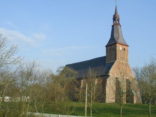 @nders-Gottesdienst in Tetenbüll, "Kraftquellen - alles neu macht der Mai", Pastor Jörg Reglinski