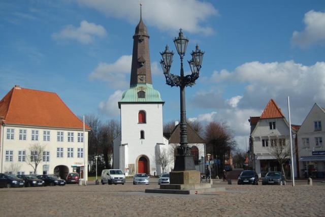 Foto der Kirche aus der Gemeinde Glückstadt