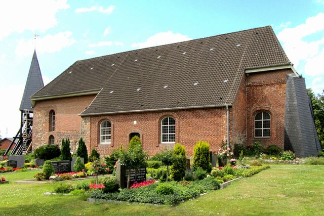 Foto der Kirche aus der Gemeinde Hohenaspe