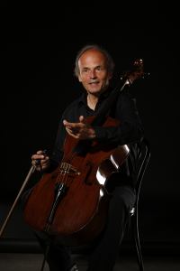 <a href="/veranstaltungen/detailansicht/event/jubilaeumskonzert-zum-bach-jahr.html" target="_self">Jubiläumskonzert zum Bach-Jahr</a>