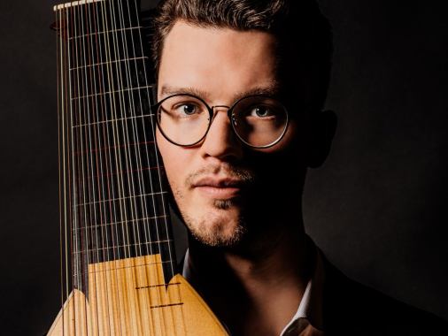 Gesprächskonzert „Ganz nah“ mit Tobias Tietze an der Laute