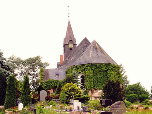 Gottesdienst in Poppenbüll, Andacht,"Eine halbe Stunde mit Gott", "Nun ruhen alle Wälder", mit Pastor i. R. Gerhard Rosenbrock