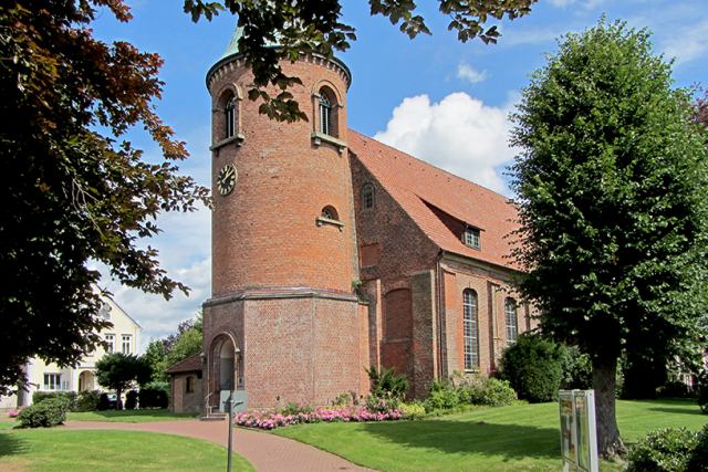 Foto der Kirche aus der Gemeinde Barmstedt