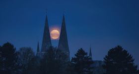 360° Lübeck - Turm- und Gewölbeführung in der Abendstimmung