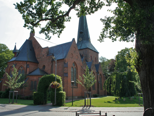 Pfingstgottesdienst im Freien mit Pastor Dr. Bergemann