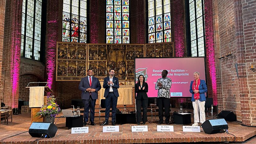 Podium Rassistische Realitäten mit Bischöfin Kirsten Fehrs auf Kirchentag in Hannover