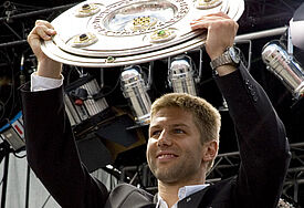 Thomas Hitzlsperger feiert 2007 die Meisterschaft mit dem VfB Stuttgart