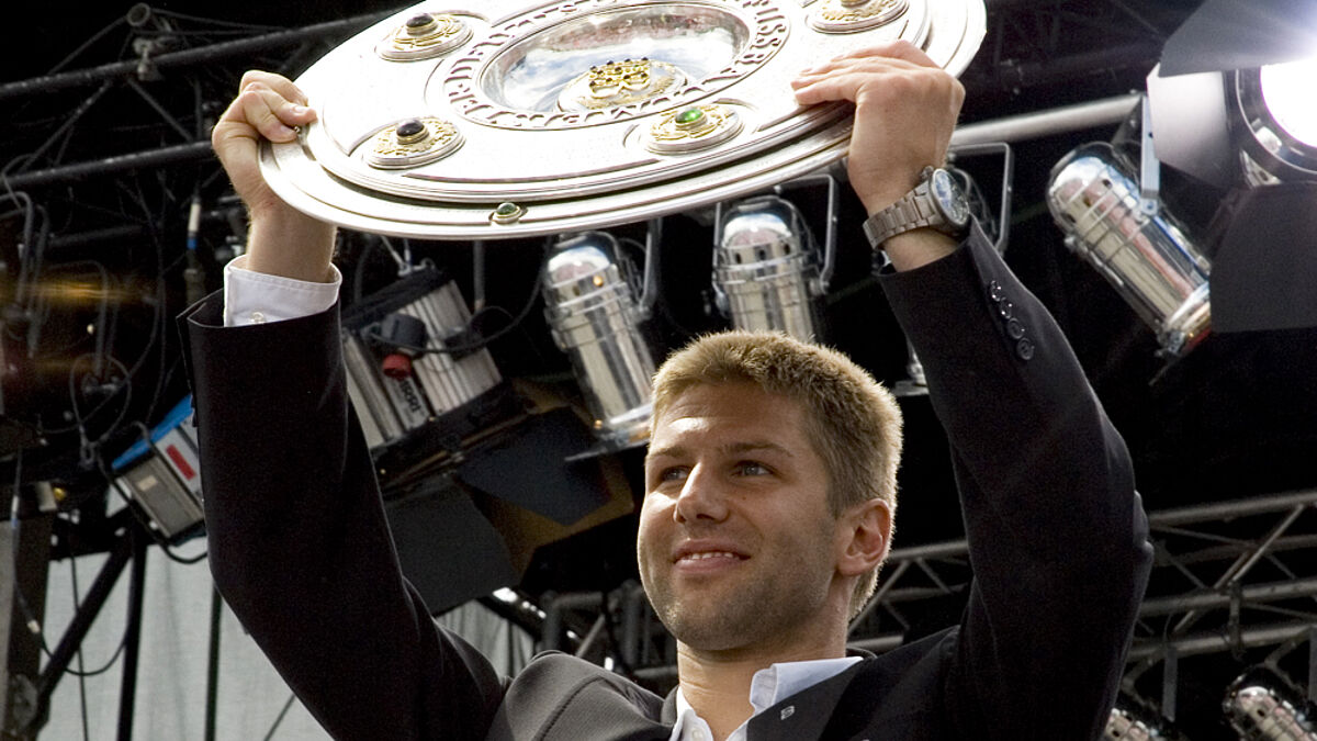 Thomas Hitzlsperger feiert 2007 die Meisterschaft mit dem VfB Stuttgart