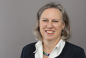 Bischöfin Petra Bosse-Huber ist Vizepräsidentin des Kirchenamtes und Leiterin der Hauptabteilung Ökumene und Auslandsarbeit der Evangelische Kirche in Deutschland (EKD).