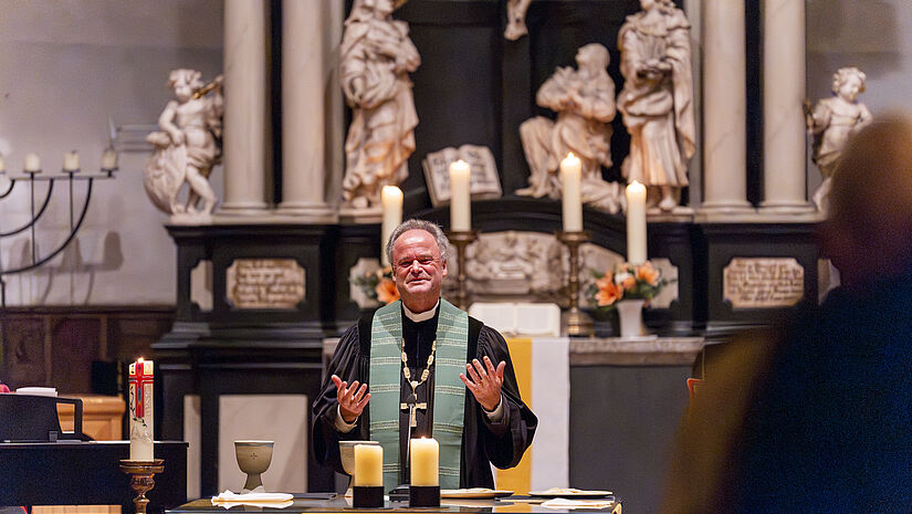 Synodengottesdienst: Jeremias am Altar