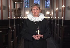 Bischöfin Fehrs beim Gottesdienst des Weissen Rings im Jahr 2021