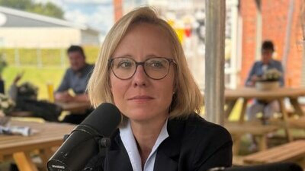 Bischöfin Nora Steen bei der Aufzeichnung des Podcast auf der NORLA. @Thore Ziebell / Plan B