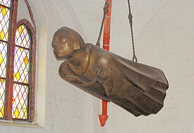 "Der Schwebende" von Ernst Barlach ist eine überlebensgroße Bronzefigur, die Ernst Barlach 1927 als Mahnmal für die Gefallenen des Ersten Weltkriegs geschaffen hat und die später von den Nationalsozialisten zerstört wurde.