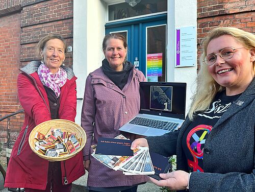 Kirchliches Frauenwerk entwickelt Kalender gegen November-Frust