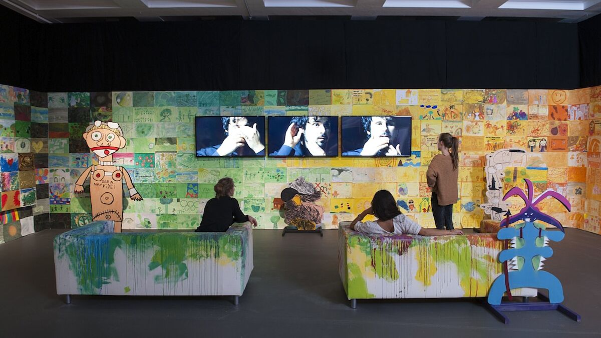 Mehr als 1000 Kinderbilder, Video-Installationen und „Schlumper”-Skulpturen  - die Ausstellung „Geht doch!” will alle Sinne ansprechen