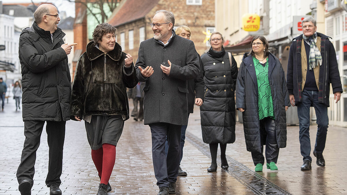 Bischof Gothart Magaard, Nordkirche, Bischöfin Marianne Christiansen und Bischof Elof Westergaard, dänische Folkekirke, predigen am 9. Februar gemeinsam in Apenrade. Foto: T. Riediger