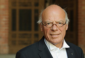 Landesbischof Gerhard Ulrich