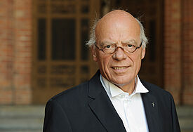 Landesbischof Gerhard Ulrich
