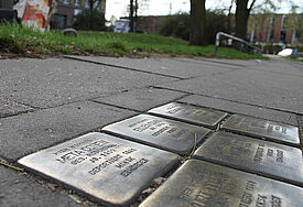 Stolpersteine zum Gedenken an die Familie Cohen in der Gedenkstätte Minsk
