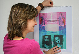 Der farbenfrohe Cranach-Kalender macht sich an jeder Wand gut
