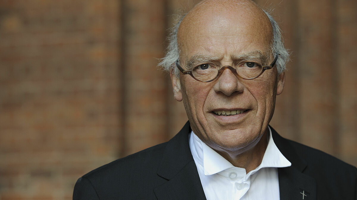 Landesbischof Gerhard Ulrich