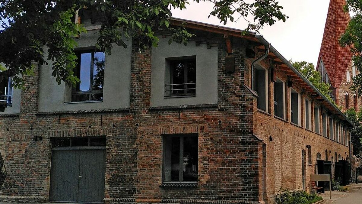 Die sanierte Pfarrscheune in Lichtenhagen Dorf.