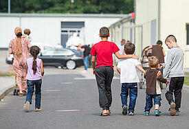 Flüchtlinge in Brandenburgs zentraler Erstaufnahmeeinrichtung in Eisenhüttenstadt