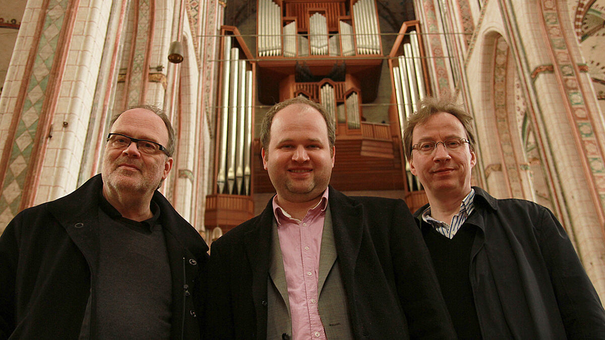Hans-Martin Petersen, Johannes Unger und Arvid Gast stellen die Buxtehude-Tage 2014 vor und informierten über das Internationale Orgelsymposium. (von links)
