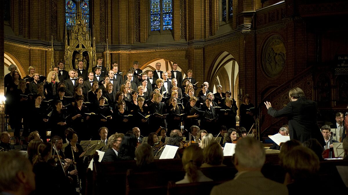 Der Chor von St. Johannis führt in diesem Jahr das Bach Oratorium an sechs Terminen komplett auf.