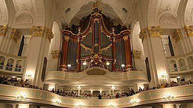 Die Orgel in der Hauptkirche St. Michaelis in Hamburg.