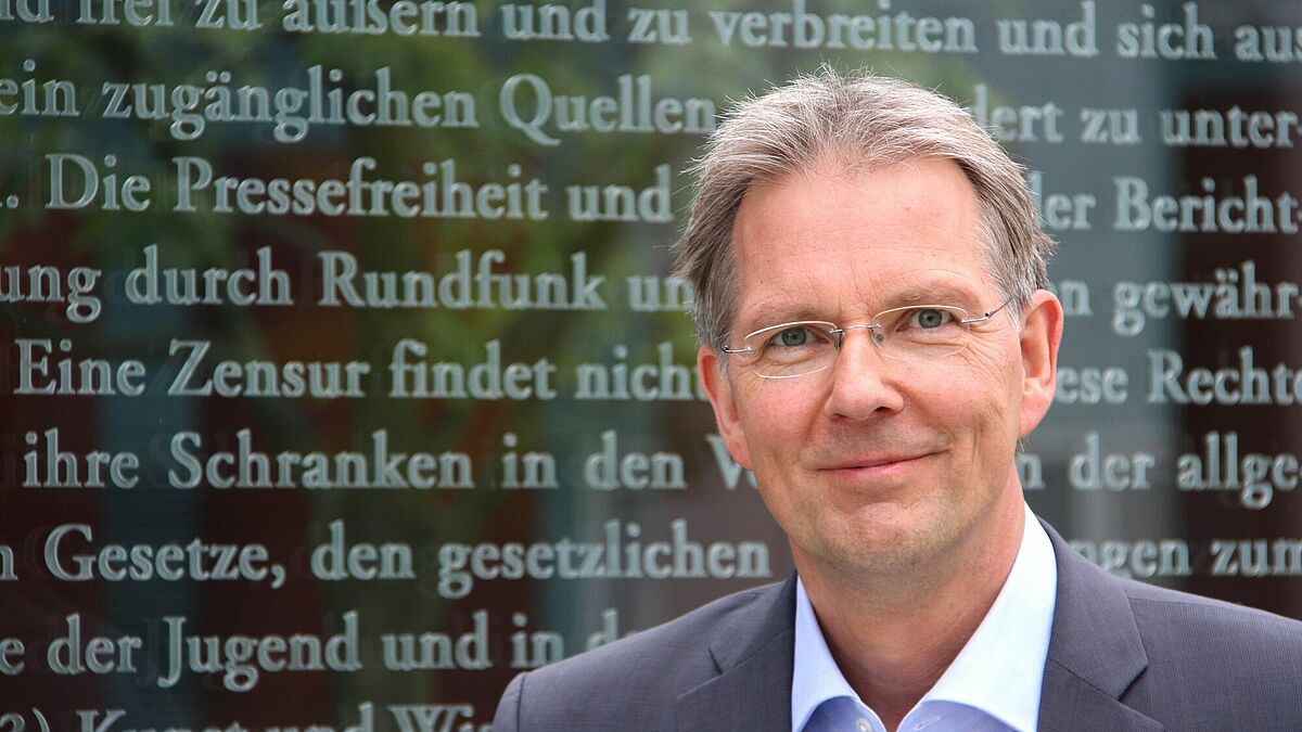 Wem gehört EKD?