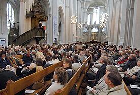 Dieses Foto ist viel zu neu. Für die Sanierung sucht die Domgemeinde Bilder, die vor der Renovierung in den 80er Jahren aufgenommen wurden