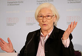 Irmgard Schwaetzer, Präses der EKD-Synode