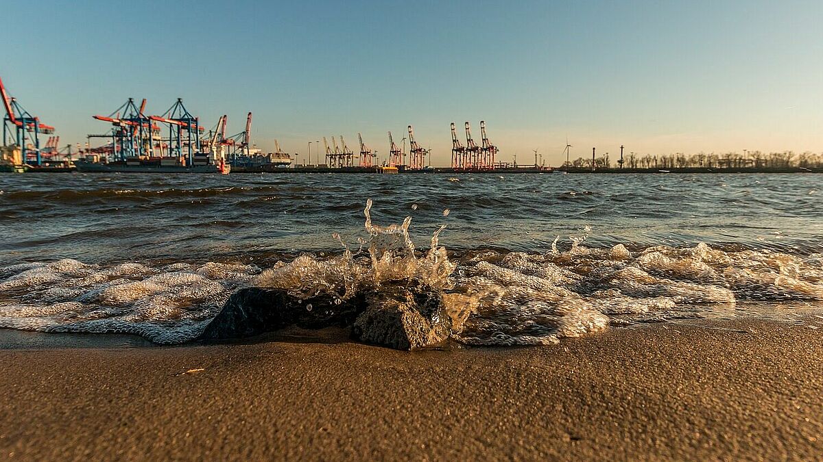 Die Pop Up Church kommt an den Elbstrand.