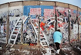 Berliner Mauer am Potsdamer Platz, nach der Öffnung im November 1989. © Kießling, epd-bild