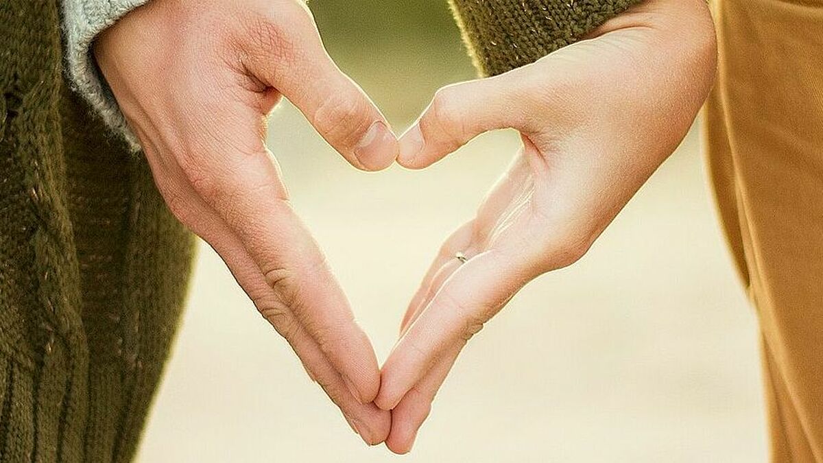 Hand in Hand