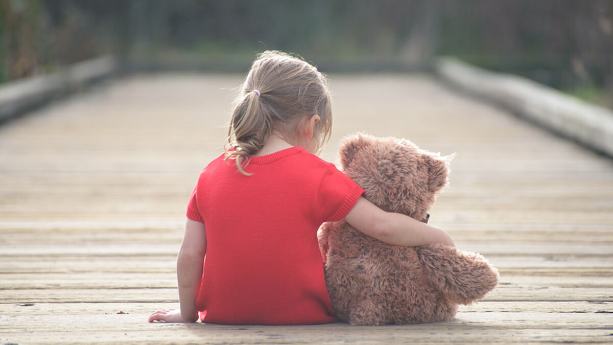 Die Kinderarmut in Deutschland nimmt nach einer aktuellen Studie weiter zu (Symbolbild)