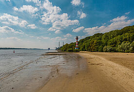 Elbstrand in Hamburg bei Ebbe
