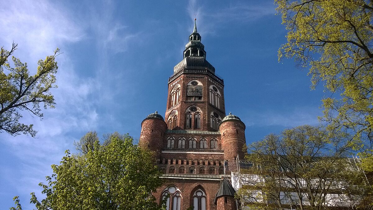 Greifswalder Dom zeigt Ausstellung zu "Wolfskindern"