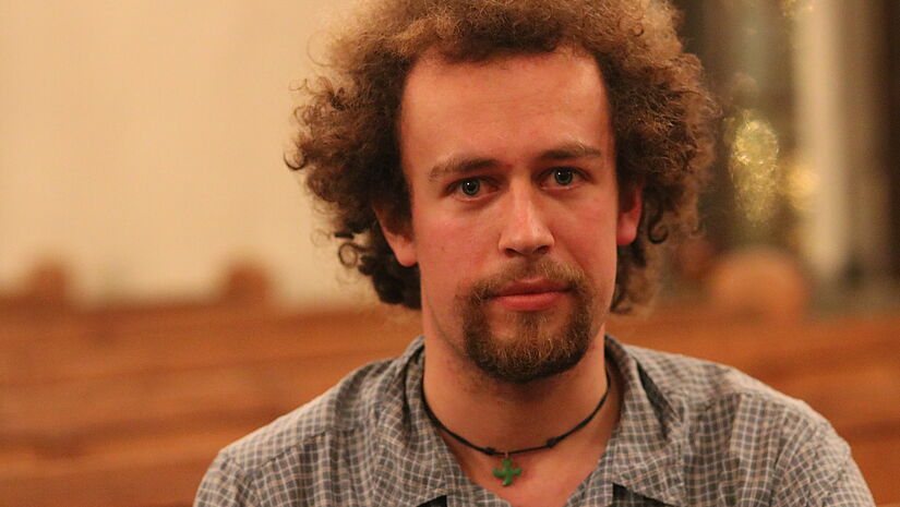 Jakob studiert Metereologie und findet es besonders wichtig, sich mit der Bewahrung der Schöpfung zu befassen. Taizé-Teilnehmer Jakob