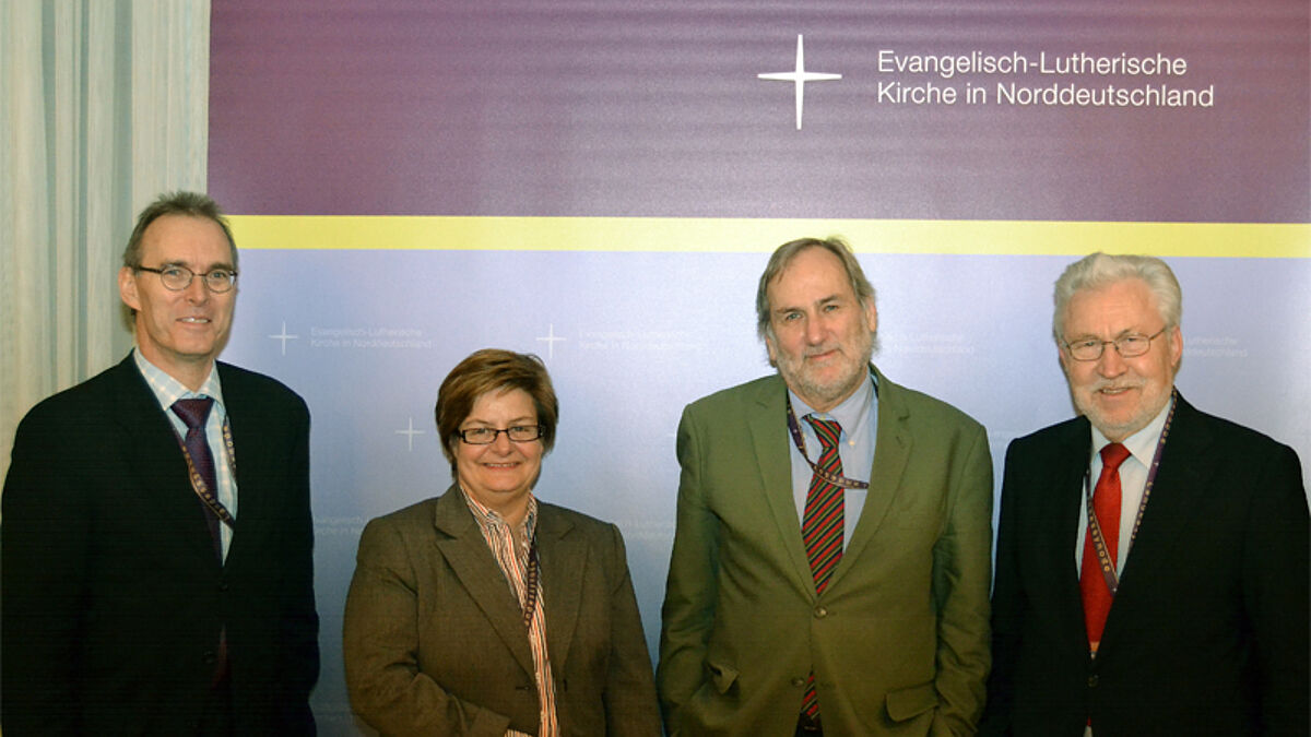 Mitglieder des Finanzausschusses der Nordkirche: Dr. Rüdiger Pomrehn, Heike Hardell, Martin Blöcher und Claus Möller (v.l.n.r.)