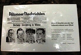 Gedenktafel hinter dem Amtsgericht in Hamburg-Altona an die vier Hingerichteten nach dem Altonaer Blutsonntag Prozess: Bruno Tesch, August Lütgens, Karl Wolff und Walter Möller.