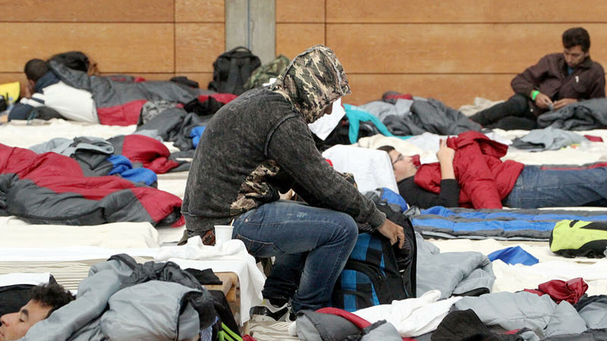 Provisorische Erstaufnahmeeinrichtung für Flüchtlinge (Symbolbild)
