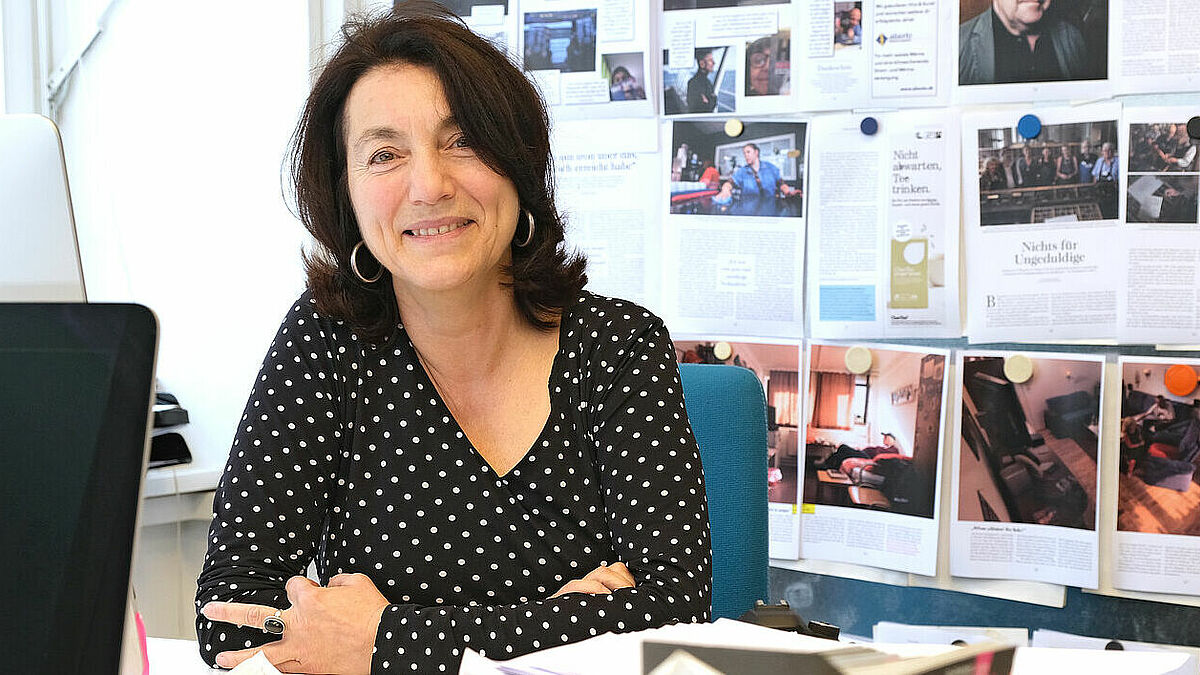 Birgit Müller entwickelte "Hinz&Kunzt" zum auflagenstärksten Straßenmagazin Deutschlands. Jetzt geht die 63-Jährige in den Ruhestand. 