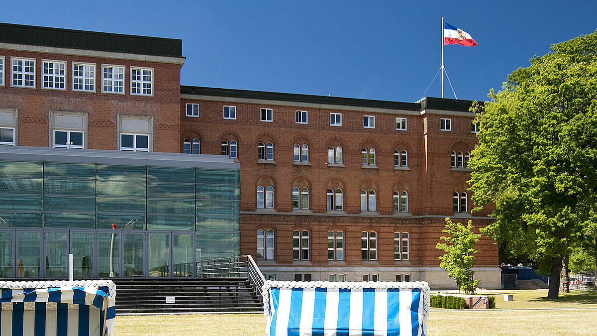 Am 8. Mai 2022 wird in Schleswig-Holstein eine neue Landesregierung gewählt. Die Diakonie hat die Spitzenkandidaten der Parteien vorab gefragt, was sie für den sozialen Zusammenhalt des Landes tun. 