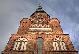 Dom in Greifswald (c) Henner Damke / iStockphoto