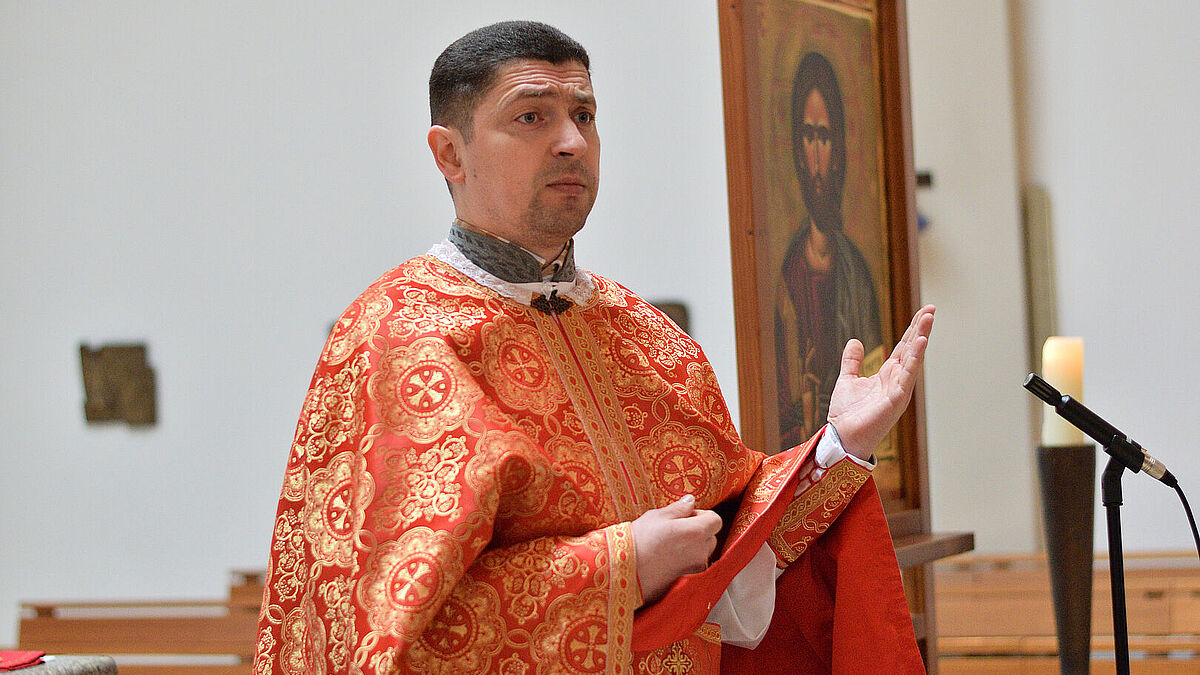 Der ukrainische Priester Yurii Chornii.
